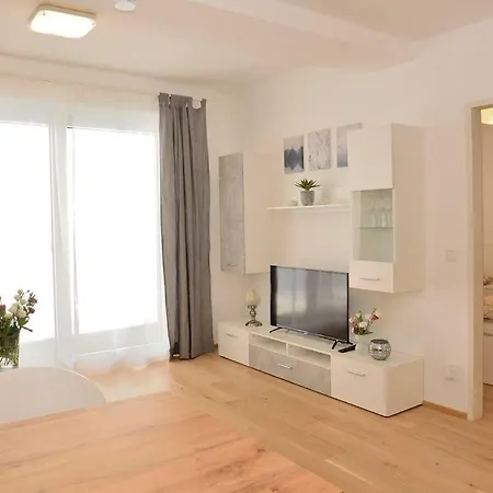 Apartamento Serles *